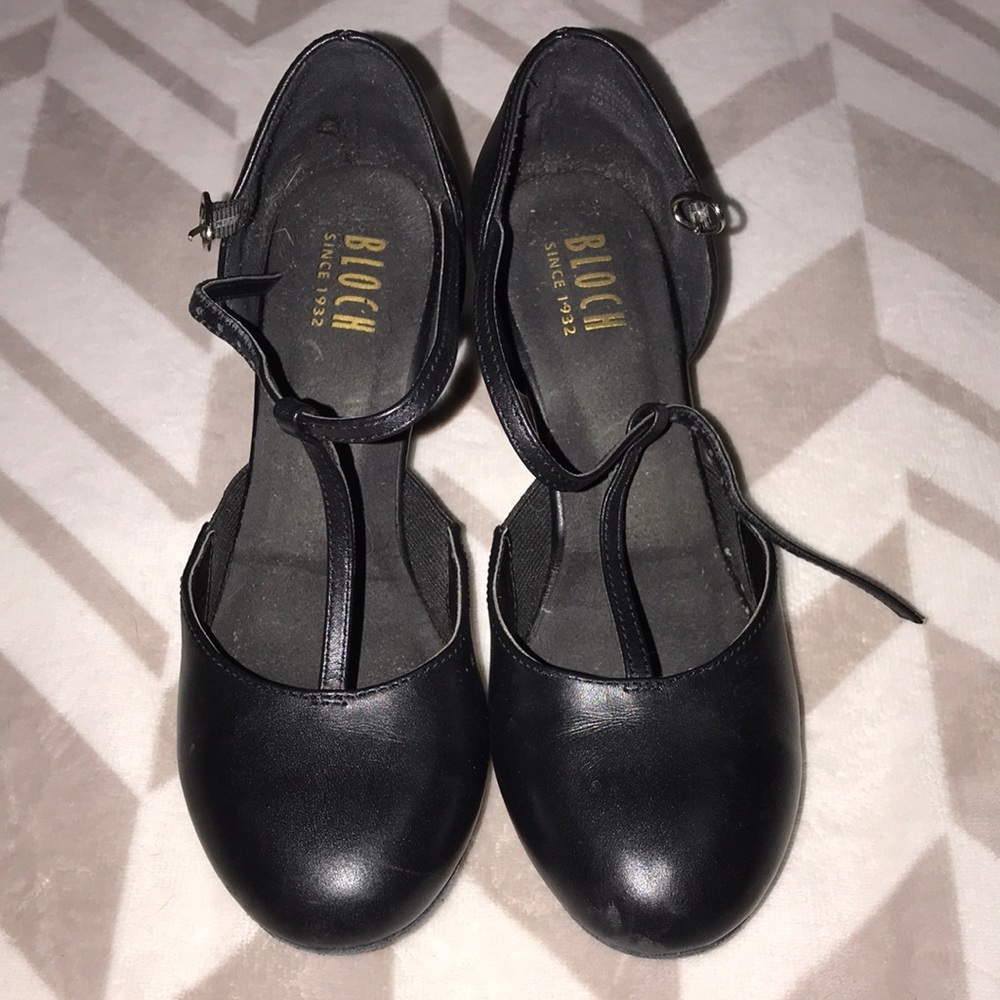 Bloch two inch dance heels size 8.5 B